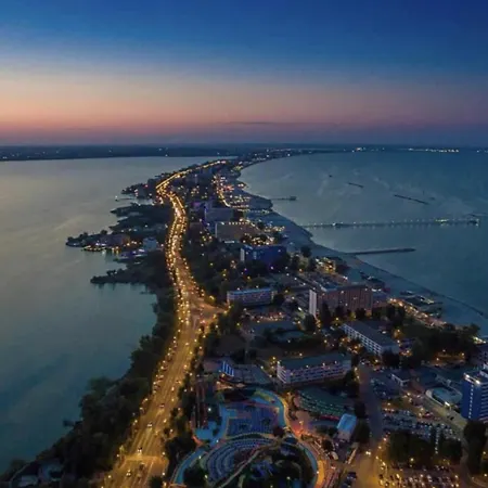 Summerland Sea & * Mamaia