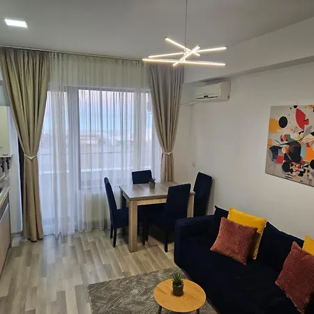 Summerland Sea & Mamaia