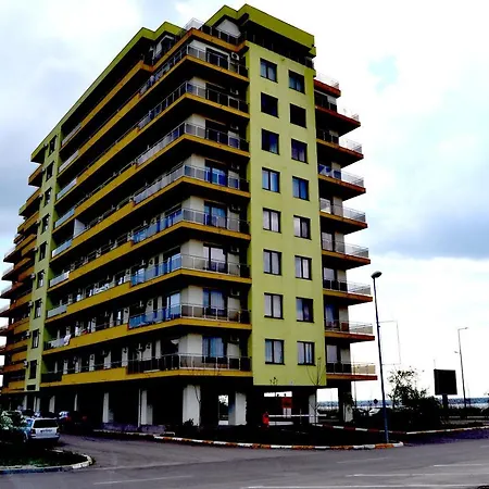 Апартаменты Summerland Sea & *